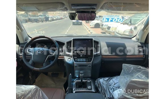 Nunua Imported Toyota Land Cruiser Nyeusi Gari ndani ya Import - Dubai nchini Arusha Nunua Imported Toyota Land Cruiser Nyeusi Gari ndani ya Import - Dubai nchini Arusha