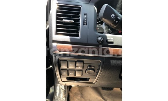 Nunua Imported Toyota Land Cruiser Nyeusi Gari ndani ya Import - Dubai nchini Arusha Nunua Imported Toyota Land Cruiser Nyeusi Gari ndani ya Import - Dubai nchini Arusha