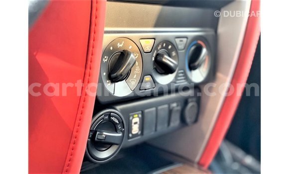 Nunua Imported Toyota Fortuner Nyeupe Gari ndani ya Import - Dubai nchini Arusha Nunua Imported Toyota Fortuner Nyeupe Gari ndani ya Import - Dubai nchini Arusha