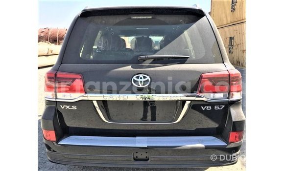 Nunua Imported Toyota Land Cruiser Nyeusi Gari ndani ya Import - Dubai nchini Arusha Nunua Imported Toyota Land Cruiser Nyeusi Gari ndani ya Import - Dubai nchini Arusha