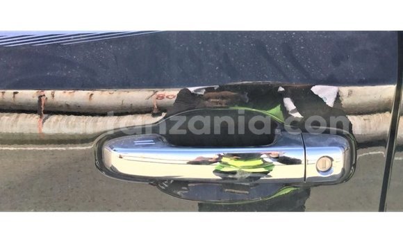 Nunua Imported Toyota Land Cruiser Nyeusi Gari ndani ya Import - Dubai nchini Arusha Nunua Imported Toyota Land Cruiser Nyeusi Gari ndani ya Import - Dubai nchini Arusha