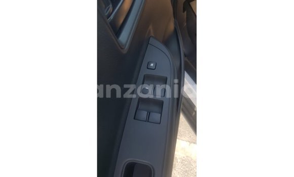 Buy Import Mitsubishi L200 White Car in Import - Dubai in Arusha Buy Import Mitsubishi L200 White Car in Import - Dubai in Arusha