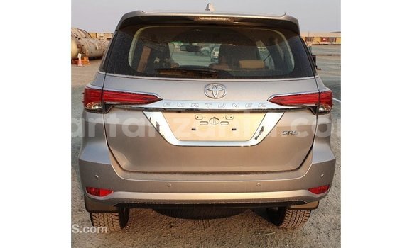Buy Import Toyota Fortuner Other Car in Import - Dubai in Arusha Buy Import Toyota Fortuner Other Car in Import - Dubai in Arusha