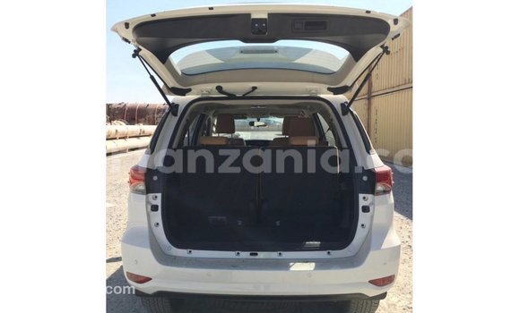 Buy Import Toyota Fortuner White Car in Import - Dubai in Arusha Buy Import Toyota Fortuner White Car in Import - Dubai in Arusha