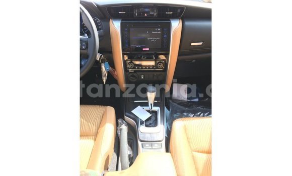 Buy Import Toyota Fortuner White Car in Import - Dubai in Arusha Buy Import Toyota Fortuner White Car in Import - Dubai in Arusha