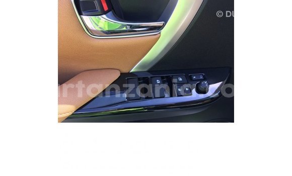 Buy Import Toyota Fortuner White Car in Import - Dubai in Arusha Buy Import Toyota Fortuner White Car in Import - Dubai in Arusha