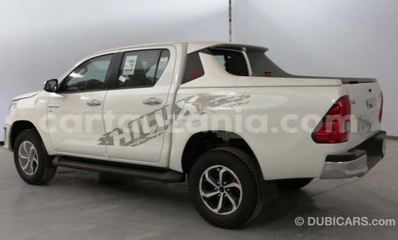Buy Import Toyota Hilux White Car in Import - Dubai in Arusha Buy Import Toyota Hilux White Car in Import - Dubai in Arusha