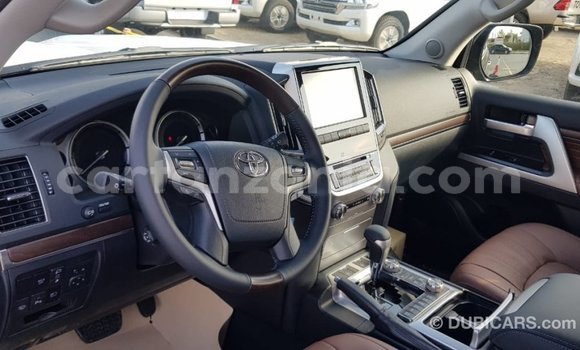 Buy Import Toyota Land Cruiser Black Car in Import - Dubai in Arusha Buy Import Toyota Land Cruiser Black Car in Import - Dubai in Arusha