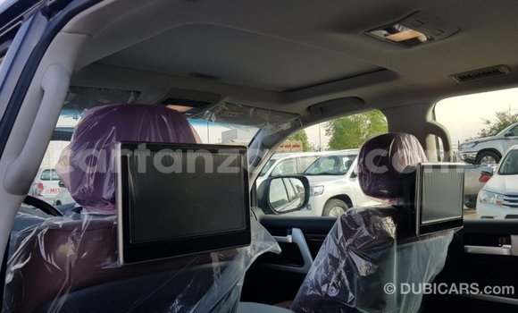 Buy Import Toyota Land Cruiser Black Car in Import - Dubai in Arusha Buy Import Toyota Land Cruiser Black Car in Import - Dubai in Arusha