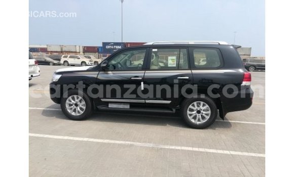 Buy Import Toyota Land Cruiser Black Car in Import - Dubai in Arusha Buy Import Toyota Land Cruiser Black Car in Import - Dubai in Arusha