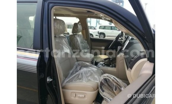 Buy Import Toyota Land Cruiser Black Car in Import - Dubai in Arusha Buy Import Toyota Land Cruiser Black Car in Import - Dubai in Arusha