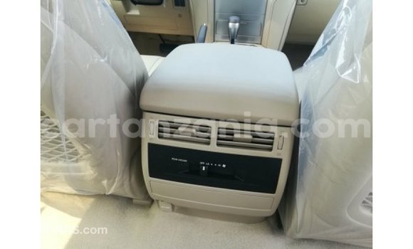 Buy Import Toyota Land Cruiser Black Car in Import - Dubai in Arusha Buy Import Toyota Land Cruiser Black Car in Import - Dubai in Arusha