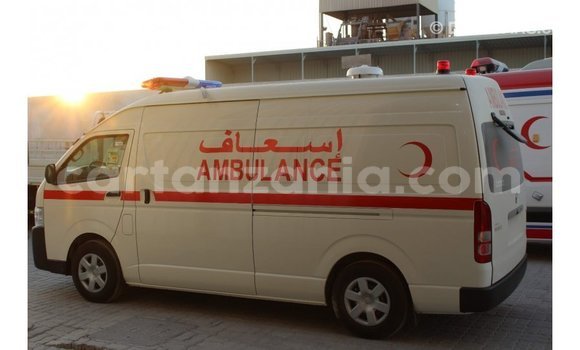 Nunua Imported Toyota Hiace Nyeupe Gari ndani ya Import - Dubai nchini Arusha Nunua Imported Toyota Hiace Nyeupe Gari ndani ya Import - Dubai nchini Arusha