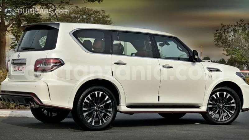 Big with watermark nissan patrol arusha import dubai 10326