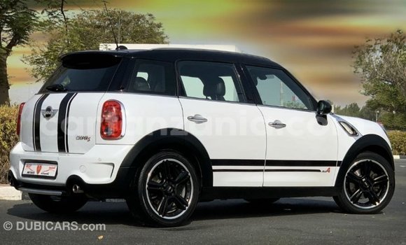 Buy Import Mini Cooper White Car in Import - Dubai in Arusha Buy Import Mini Cooper White Car in Import - Dubai in Arusha