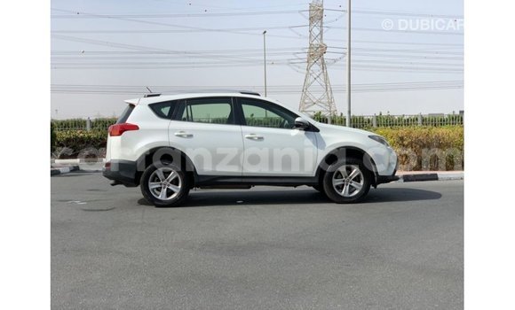 Buy Import Toyota 4Runner White Car in Import - Dubai in Arusha Buy Import Toyota 4Runner White Car in Import - Dubai in Arusha