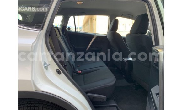 Buy Import Toyota 4Runner White Car in Import - Dubai in Arusha Buy Import Toyota 4Runner White Car in Import - Dubai in Arusha