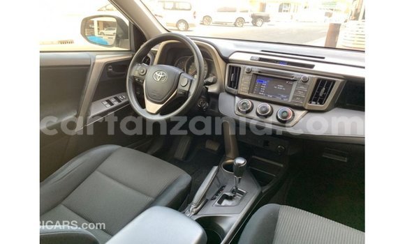 Buy Import Toyota 4Runner White Car in Import - Dubai in Arusha Buy Import Toyota 4Runner White Car in Import - Dubai in Arusha