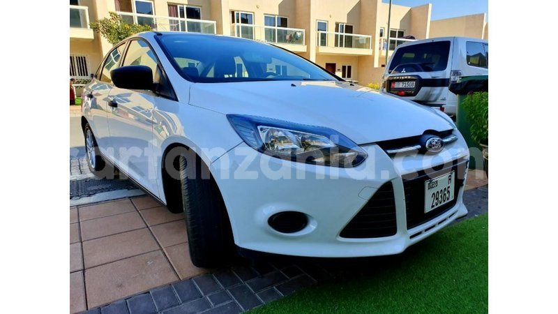 Buy import ford focus white car in import - dubai in arusha - cartanzania