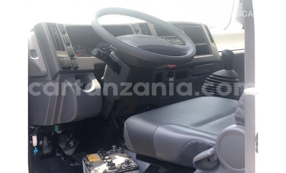 Buy Import Isuzu Rodeo White Car in Import - Dubai in Arusha Buy Import Isuzu Rodeo White Car in Import - Dubai in Arusha