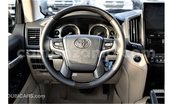 Buy Import Toyota Land Cruiser Black Car in Import - Dubai in Arusha Buy Import Toyota Land Cruiser Black Car in Import - Dubai in Arusha
