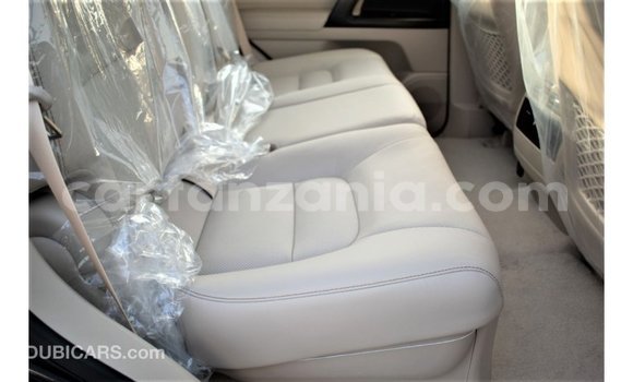 Buy Import Toyota Land Cruiser Black Car in Import - Dubai in Arusha Buy Import Toyota Land Cruiser Black Car in Import - Dubai in Arusha