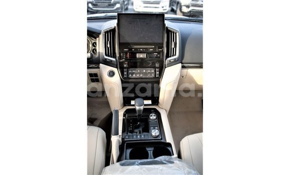 Buy Import Toyota Land Cruiser Black Car in Import - Dubai in Arusha Buy Import Toyota Land Cruiser Black Car in Import - Dubai in Arusha