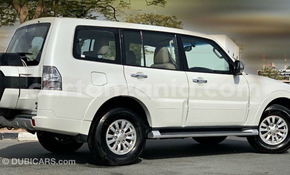 Buy Import Mitsubishi Pajero White Car in Import - Dubai in Arusha Buy Import Mitsubishi Pajero White Car in Import - Dubai in Arusha