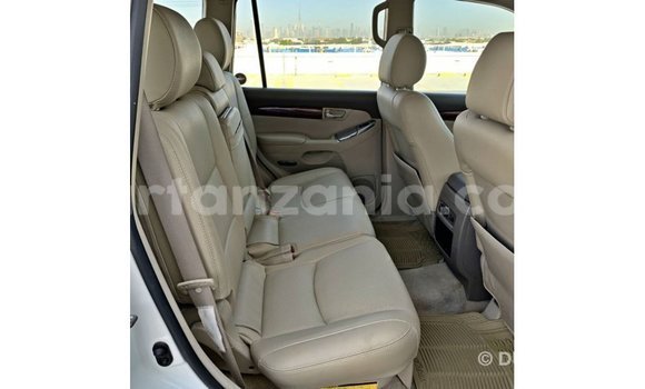 Buy Import Toyota Prado White Car in Import - Dubai in Arusha Buy Import Toyota Prado White Car in Import - Dubai in Arusha