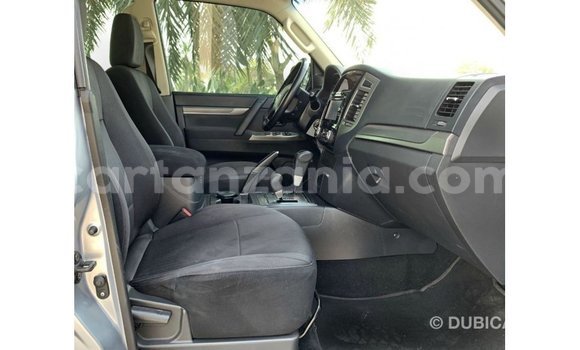 Buy Import Mitsubishi Pajero Other Car in Import - Dubai in Arusha Buy Import Mitsubishi Pajero Other Car in Import - Dubai in Arusha