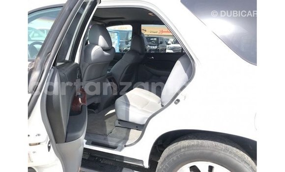 Nunua Imported Acura MDX Nyeupe Gari ndani ya Import - Dubai nchini Arusha Nunua Imported Acura MDX Nyeupe Gari ndani ya Import - Dubai nchini Arusha