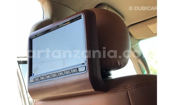 Buy Import Toyota Land Cruiser White Car in Import - Dubai in Arusha Buy Import Toyota Land Cruiser White Car in Import - Dubai in Arusha