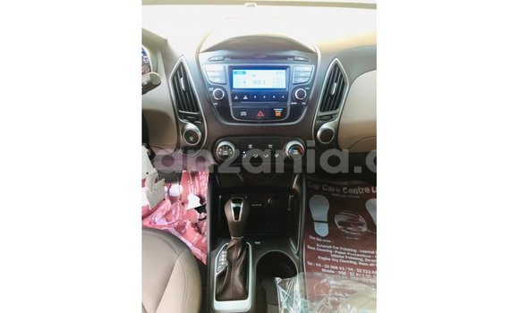 Buy Import Hyundai Tucson Blue Car in Import - Dubai in Arusha Buy Import Hyundai Tucson Blue Car in Import - Dubai in Arusha