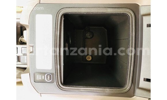 Buy Import Toyota Prado White Car in Import - Dubai in Arusha Buy Import Toyota Prado White Car in Import - Dubai in Arusha