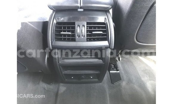Nunua Imported BMW X5 Nyeupe Gari ndani ya Import - Dubai nchini Arusha Nunua Imported BMW X5 Nyeupe Gari ndani ya Import - Dubai nchini Arusha