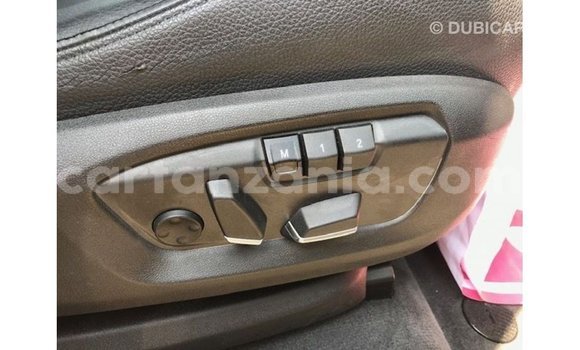 Nunua Imported BMW X5 Nyeupe Gari ndani ya Import - Dubai nchini Arusha Nunua Imported BMW X5 Nyeupe Gari ndani ya Import - Dubai nchini Arusha