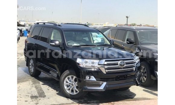 Buy Import Toyota Land Cruiser Black Car in Import - Dubai in Arusha Buy Import Toyota Land Cruiser Black Car in Import - Dubai in Arusha
