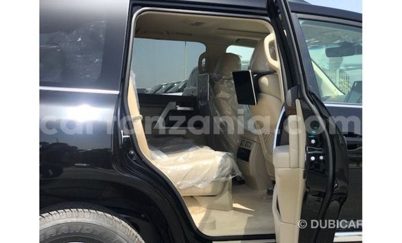 Buy Import Toyota Land Cruiser Black Car in Import - Dubai in Arusha Buy Import Toyota Land Cruiser Black Car in Import - Dubai in Arusha