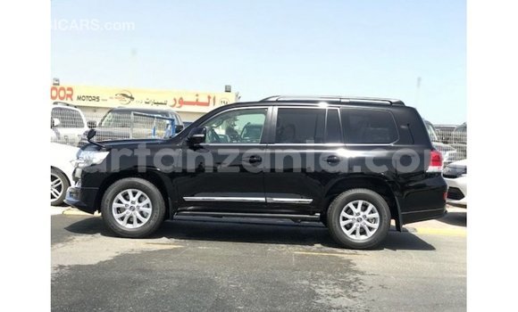 Buy Import Toyota Land Cruiser Black Car in Import - Dubai in Arusha Buy Import Toyota Land Cruiser Black Car in Import - Dubai in Arusha