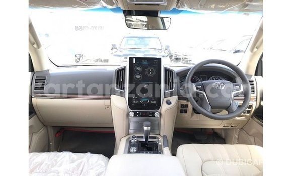 Buy Import Toyota Land Cruiser Black Car in Import - Dubai in Arusha Buy Import Toyota Land Cruiser Black Car in Import - Dubai in Arusha