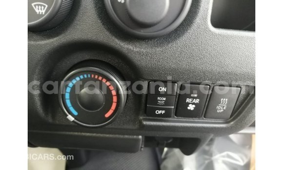 Buy Import Toyota Hiace White Car in Import - Dubai in Arusha Buy Import Toyota Hiace White Car in Import - Dubai in Arusha