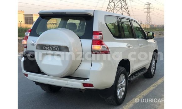 Nunua Imported Toyota Prado Nyeupe Gari ndani ya Import - Dubai nchini Arusha Nunua Imported Toyota Prado Nyeupe Gari ndani ya Import - Dubai nchini Arusha