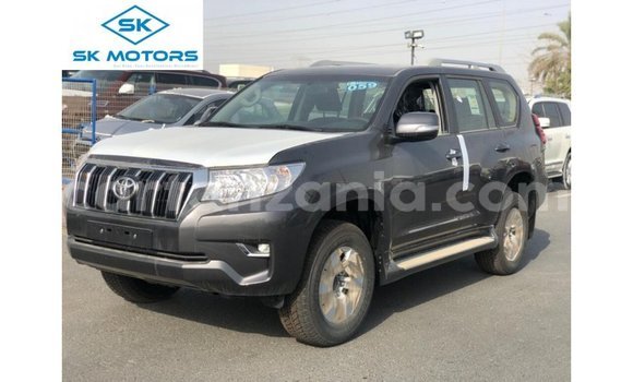 Nunua Imported Toyota Prado Nyingine Gari ndani ya Import - Dubai nchini Arusha
