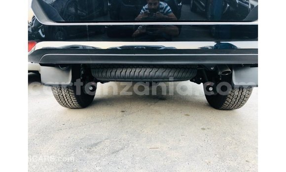 Nunua Imported Toyota Fortuner Nyeusi Gari ndani ya Import - Dubai nchini Arusha Nunua Imported Toyota Fortuner Nyeusi Gari ndani ya Import - Dubai nchini Arusha