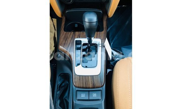 Nunua Imported Toyota Fortuner Nyeusi Gari ndani ya Import - Dubai nchini Arusha Nunua Imported Toyota Fortuner Nyeusi Gari ndani ya Import - Dubai nchini Arusha