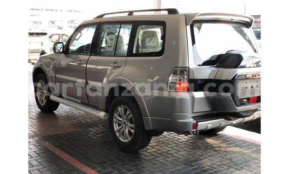 Buy Import Mitsubishi Pajero Other Car in Import - Dubai in Arusha Buy Import Mitsubishi Pajero Other Car in Import - Dubai in Arusha