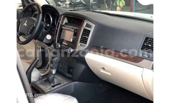 Buy Import Mitsubishi Pajero Other Car in Import - Dubai in Arusha Buy Import Mitsubishi Pajero Other Car in Import - Dubai in Arusha