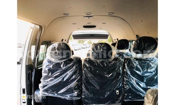 Nunua Imported Foton Tunland Nyeupe Gari ndani ya Import - Dubai nchini Arusha Nunua Imported Foton Tunland Nyeupe Gari ndani ya Import - Dubai nchini Arusha