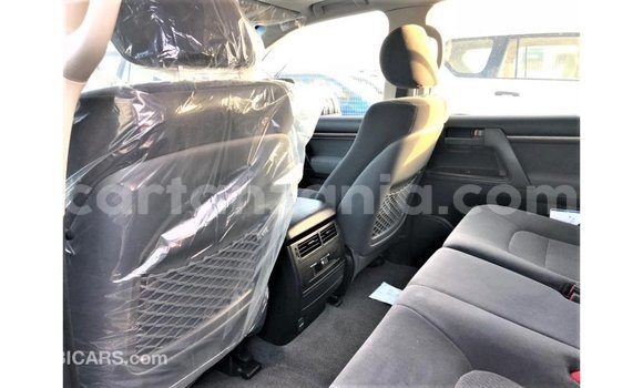 Buy Import Toyota Land Cruiser Other Car in Import - Dubai in Arusha Buy Import Toyota Land Cruiser Other Car in Import - Dubai in Arusha