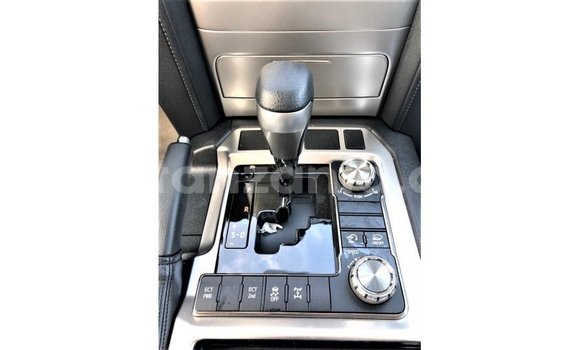 Buy Import Toyota Land Cruiser Other Car in Import - Dubai in Arusha Buy Import Toyota Land Cruiser Other Car in Import - Dubai in Arusha